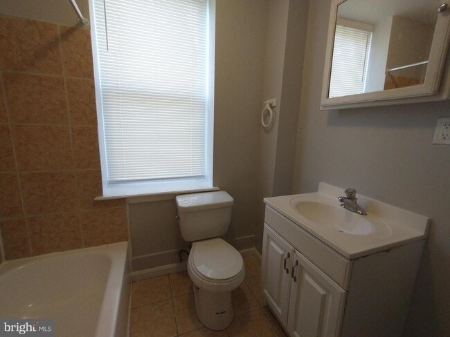 Photo - 307 Dolphin St Unit 1F