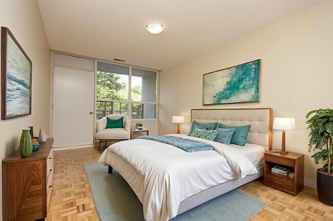 Photo - Champlain Towers