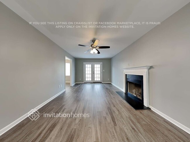 Photo - 205 Crossfire Rd