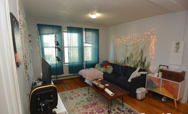 Photo - 24 Ransom Rd Unit 6