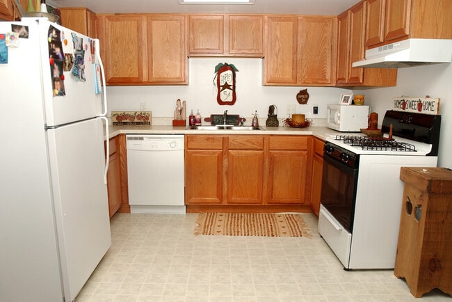 Photo - Candlelight Apartments & Condos