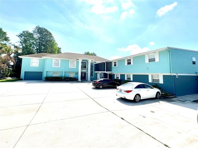 Building Photo - 2802 W Lake Eloise Dr