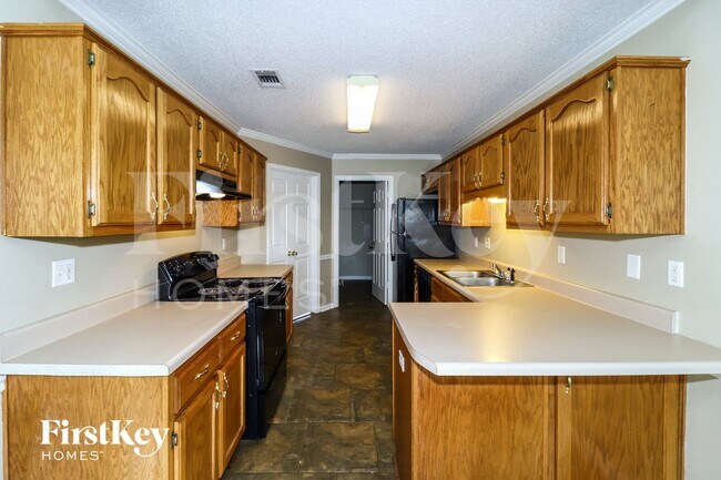 9095 Strawberry Ln