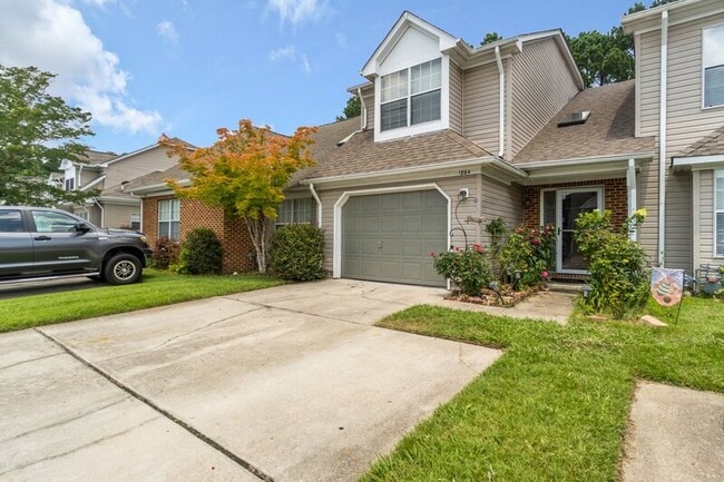 Photo - 1864 Abbotsbury Way