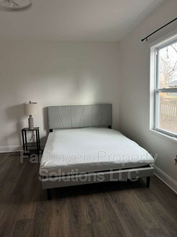 Photo - 2827 E 5th Ave