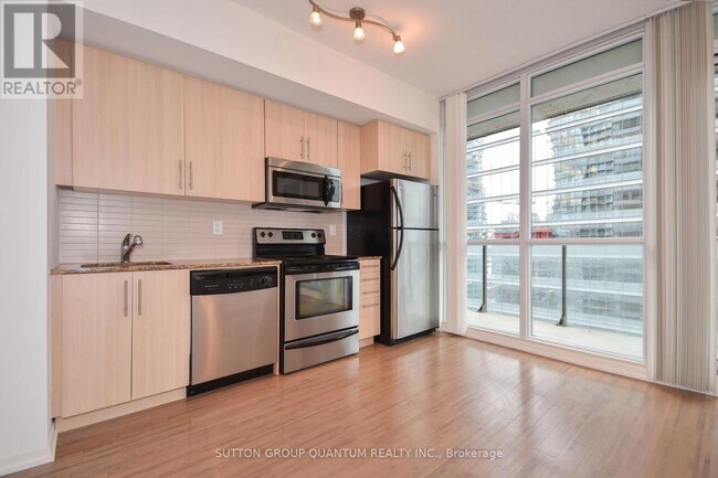 Photo - 65 Bremner Blvd Unit 2507
