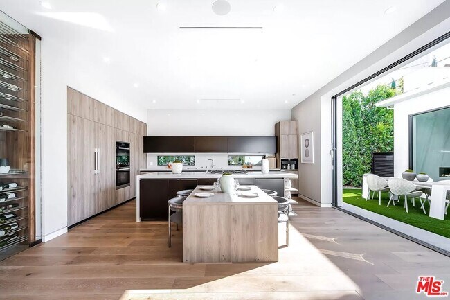 Photo - 723 Orlando Ave