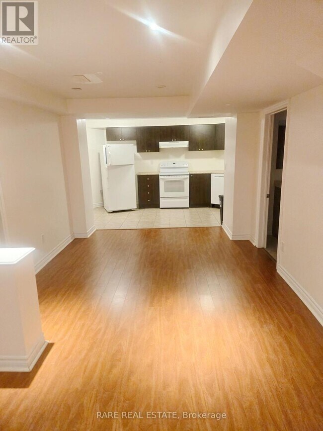 Photo - 4594 Bismark Crescent