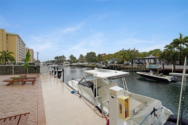 Photo - 2000 NE 135th St Unit 1010