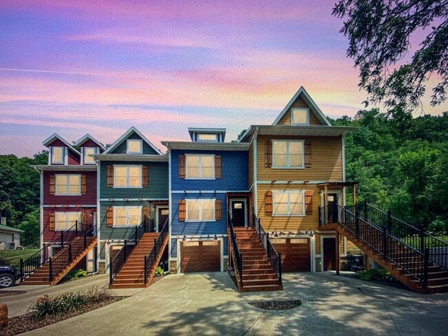 Building Photo - 1408 Sunset Ct