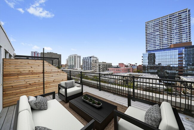 Photo - 1727 S Indiana Ave Unidad 422