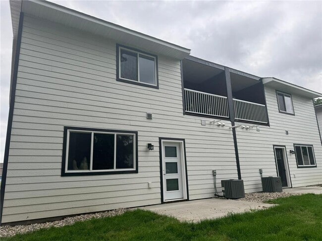 Photo - 141 Renet Path