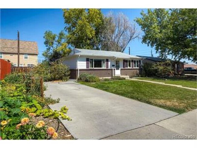Photo - Wonderfully conditioned and conveniently located updated ranch in Westminster! Showings begin 8/7...