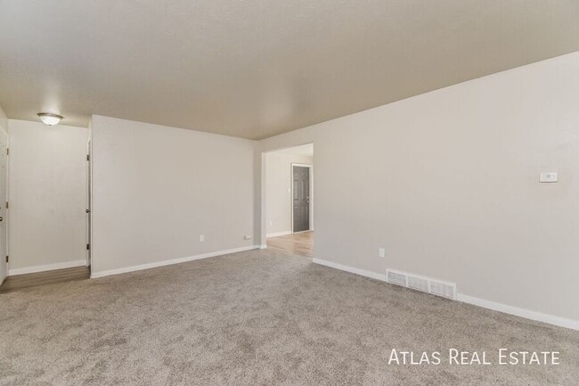 Photo - 49 S Roosevelt St