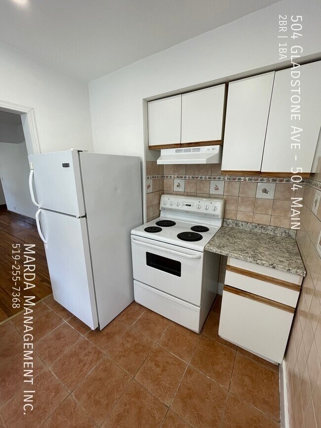 Photo - BRIGHT & SPACIOUS 2 BED / 1 BATH UNIT IN OLD WALKERVILLE+ HYDRO & GAS Unité 504 Main