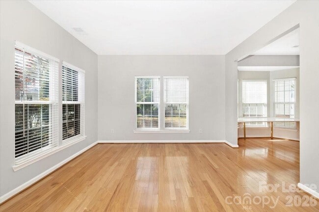 Photo - 4102 Christine Ln