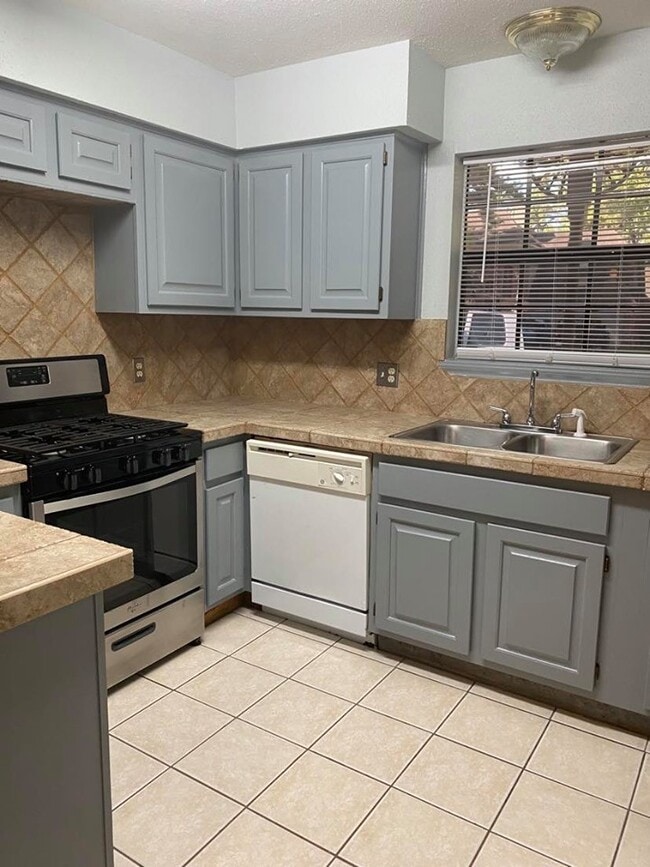 Photo - 17626 Telegraph Creek Dr