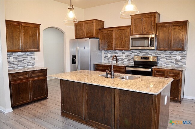 Building Photo - 6111 Cactus Flower Ln