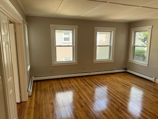 Photo - 130 S Elm St Apartment Unit 2