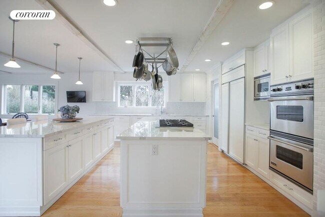 Photo - 170 Erica's Ln