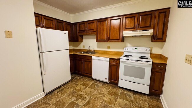 Photo - 107 Manorview Ct