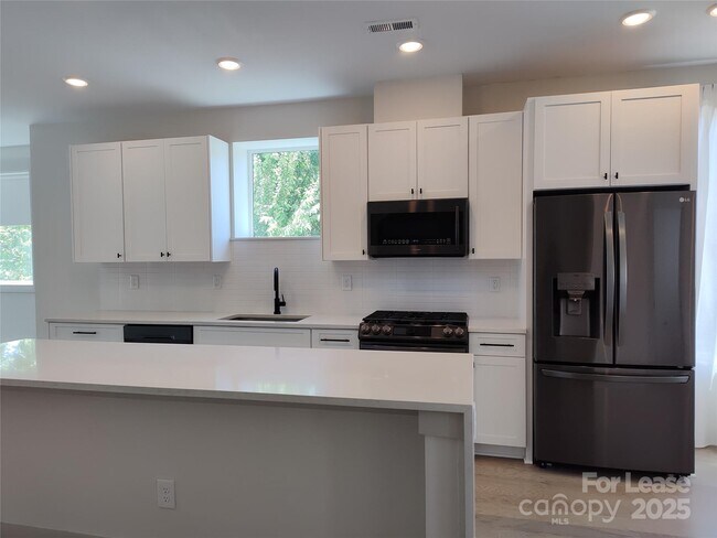 Photo - 1037 Wesley Terrace Ave