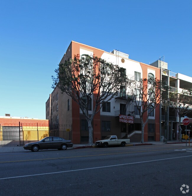 Hubbard Arms Apartments - Hubbard Arms Apartments