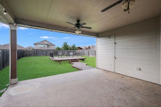 Photo - 8252 Breezy Cv