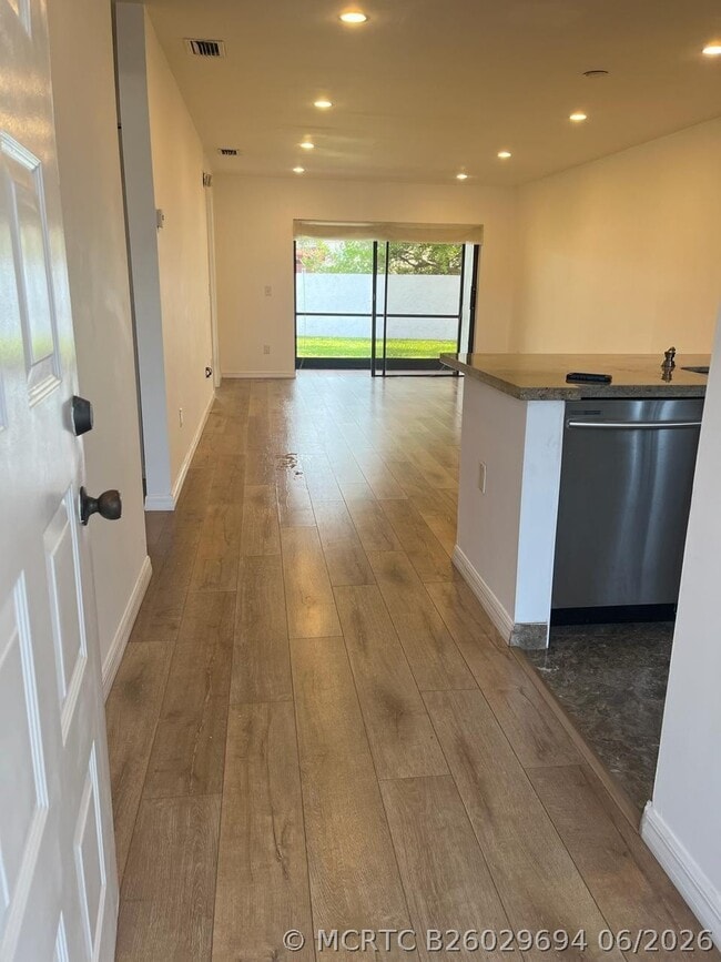 Photo - 283 NW 36th Ave