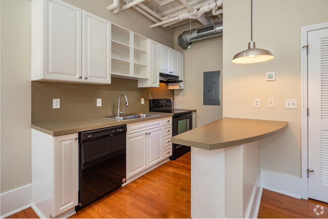 1BR, 1BA - A2 - 674SF - Dining Room