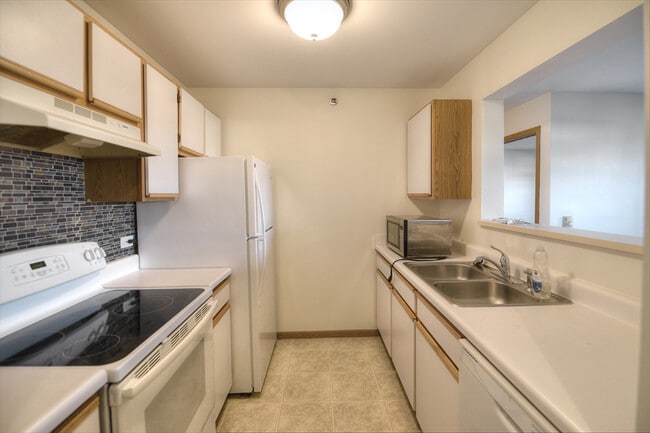 Photo - 410 Cunat Blvd Unit 1B