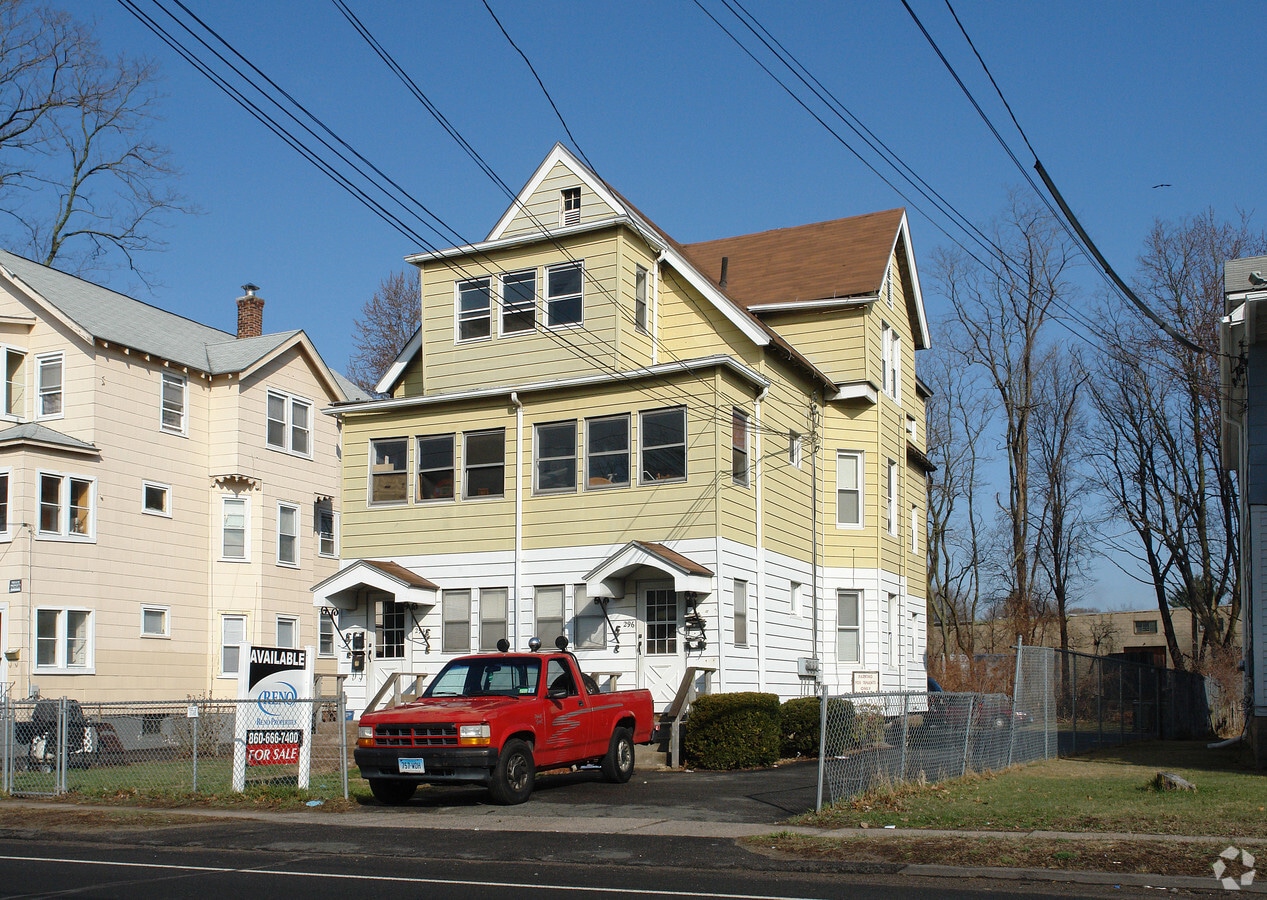 Photo - 294-296 Tolland St