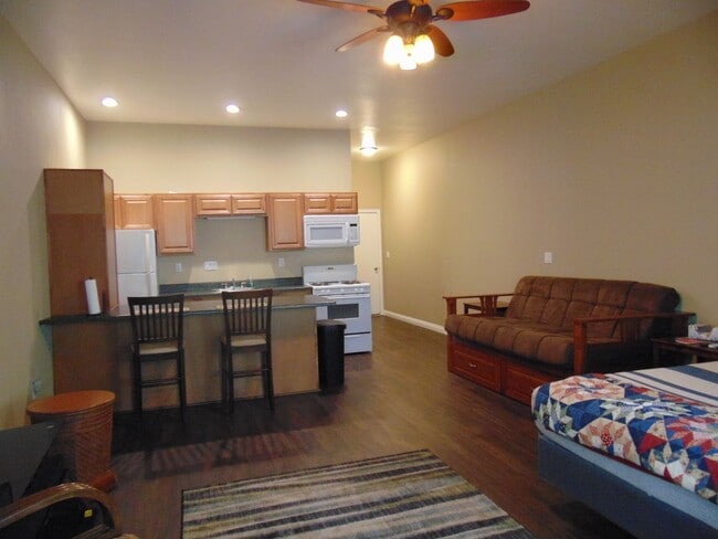 Photo - Orchid Manor Condo Studio w/Full kitchen + Enclosed lanai Unit 107