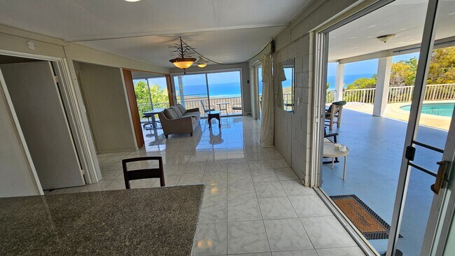 1827 Halekoa Dr Unit B