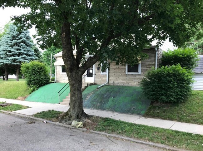 Photo - HOUSE...3 Bed 1 Bath