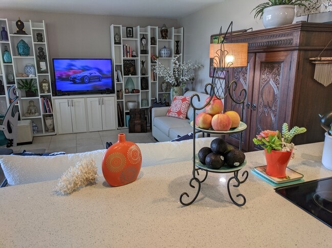 Kitchen to Living Room - 2600 Pualani Way Unit 405