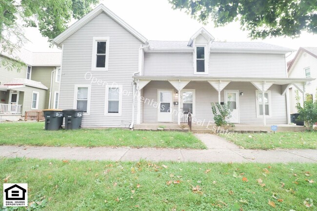 Building Photo - 121- 123 S State Street Unit 121 S State St Rental