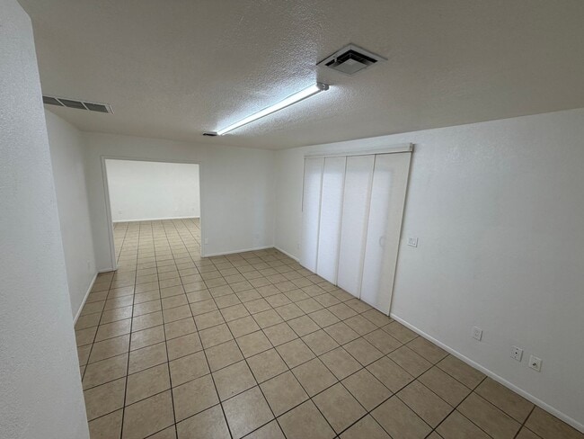 1944 W Acoma Blvd Unit A1944-C
