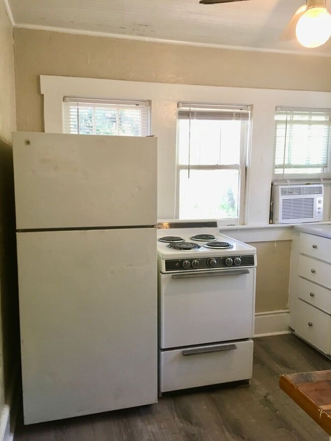 Photo - Bradenton Nine - 1223 Unit D