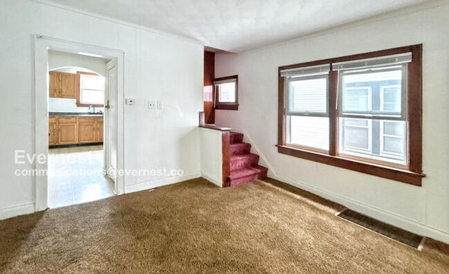 Photo - 661 S Burgess Ave