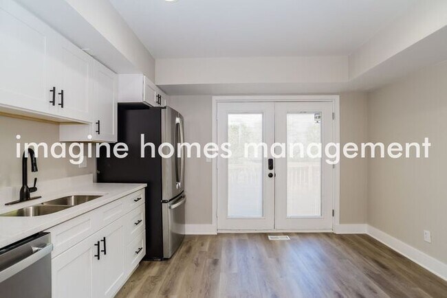 Photo - 13904 S Sycamore St