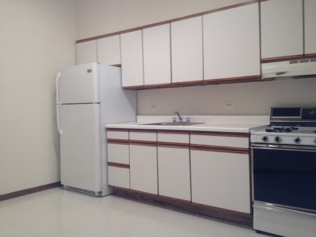 Photo - 2652 N Wayne Ave Unit 2R