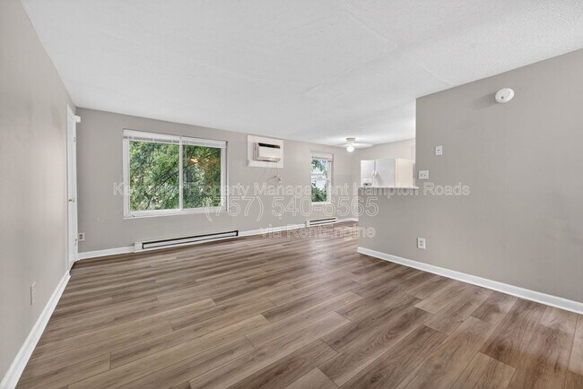 Photo - 6249 Alexander St Unidad C