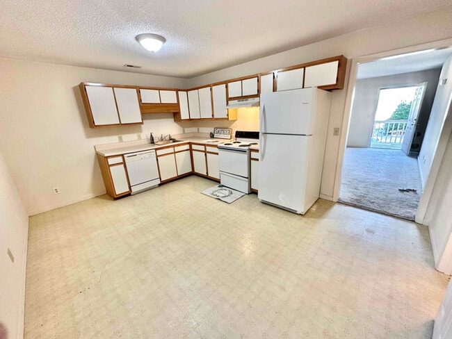 Photo - 338 Old Gray Station Rd