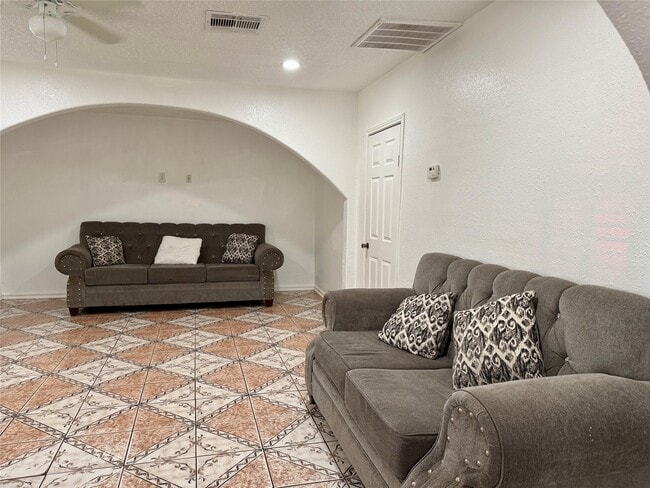 Photo - 602 Massey Tompkins Rd