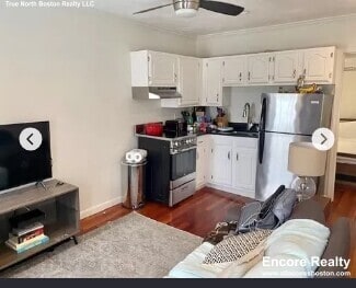 Photo - 167 W 2nd St Unidad 2
