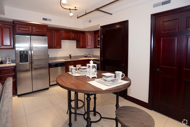 1BR, 1.5BA - 797 SF