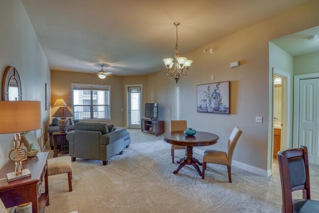 Photo - 101 W Bank Unit 22