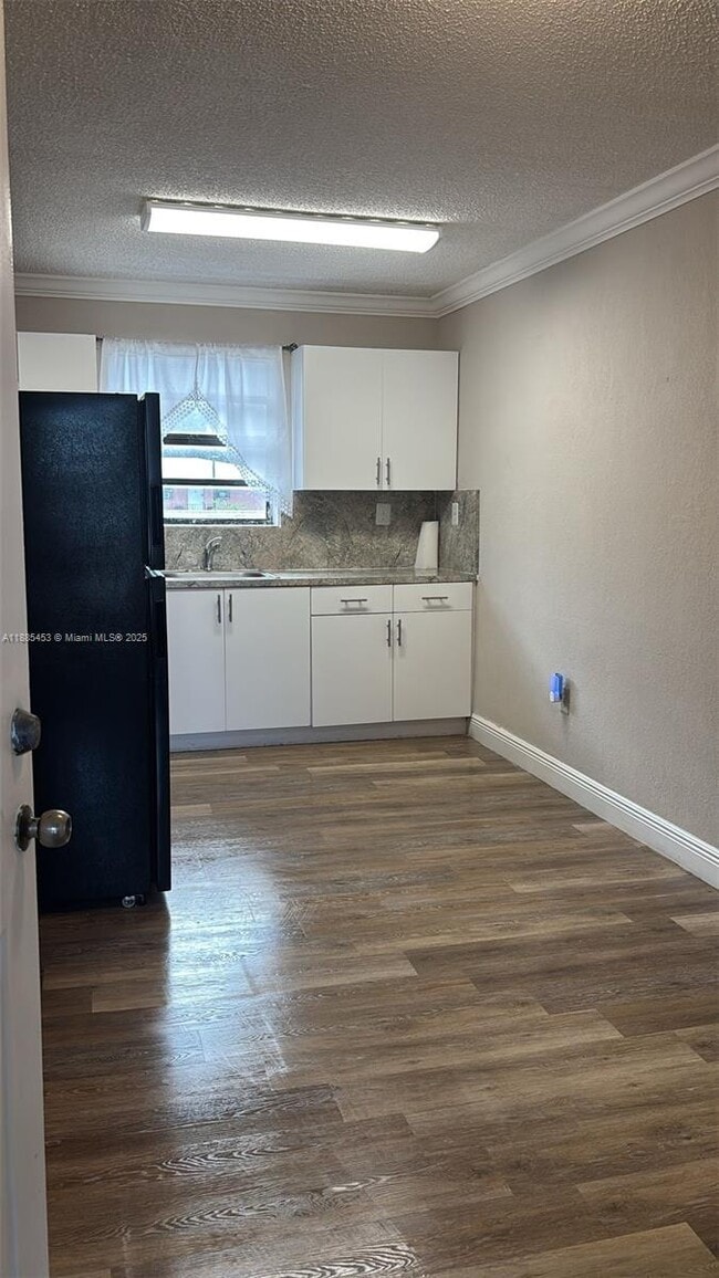 Photo - 16118 NE 21st Ave Unidad 18