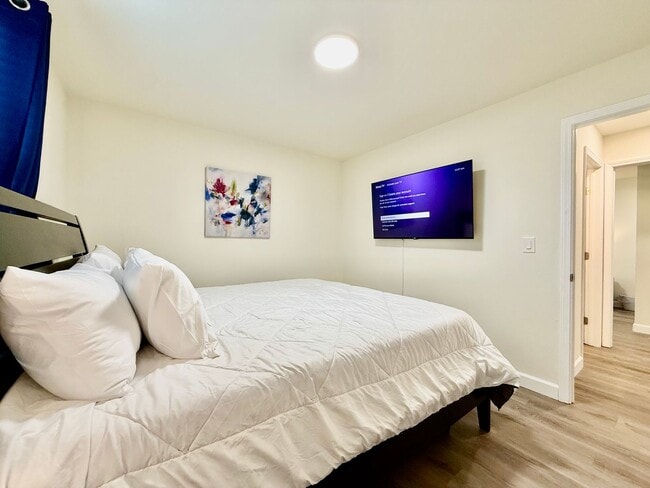 Photo - 2000 Pearl St Unit A - 1308666682689793500